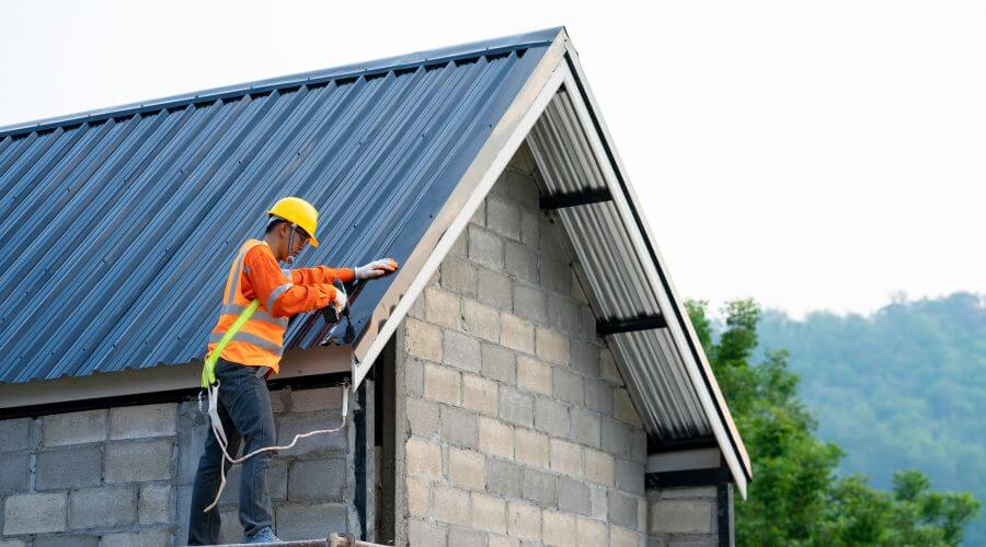 Professional gutter cleaning in Jefferson, WI